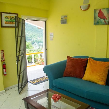 Mountain View Apartments Gros Islet Exterior photo