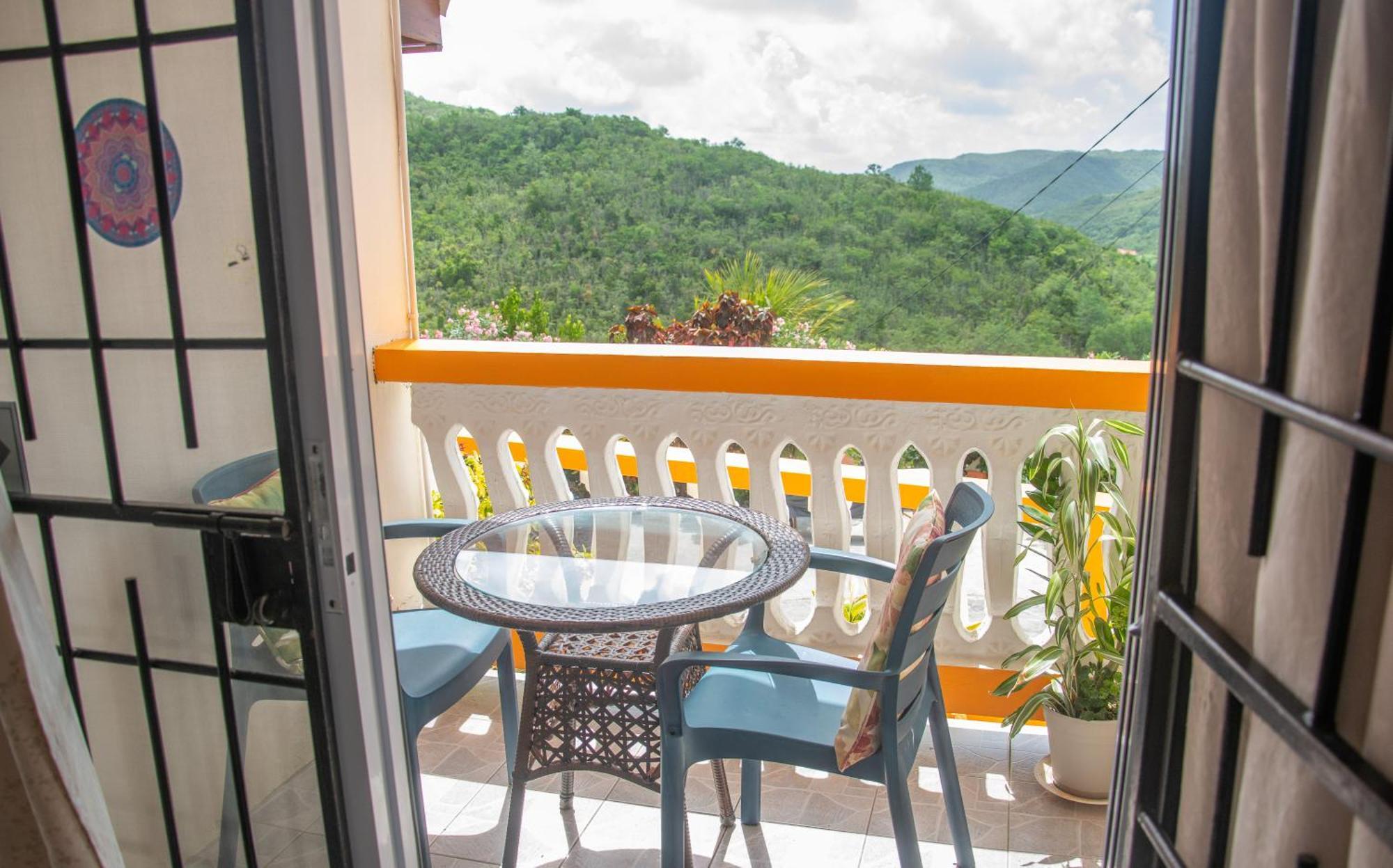 Mountain View Apartments Gros Islet Exterior photo